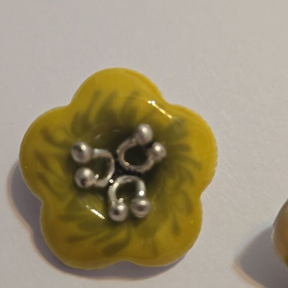 VINTAGE RARE--ENAMEL  BROOCH Lot Yellow - Picture 8 of 9